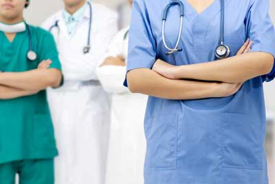 zur Pressemitteilung 271 vom 7. November 2025: „Hauptamtliches ärztliches Personal an Thüringer Krankenhäusern seit dem Jahr 2000 um 75,1 Prozent gestiegen <br><thin>Nutzungsgrad der Betten nimmt kontinuierlich zu</thin>“ im PDF-Format